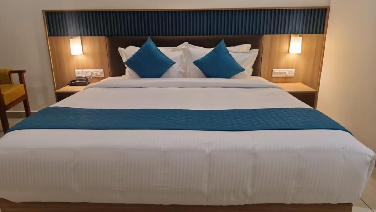 Отель Viraj Retreat Mundrothuruth Экстерьер фото