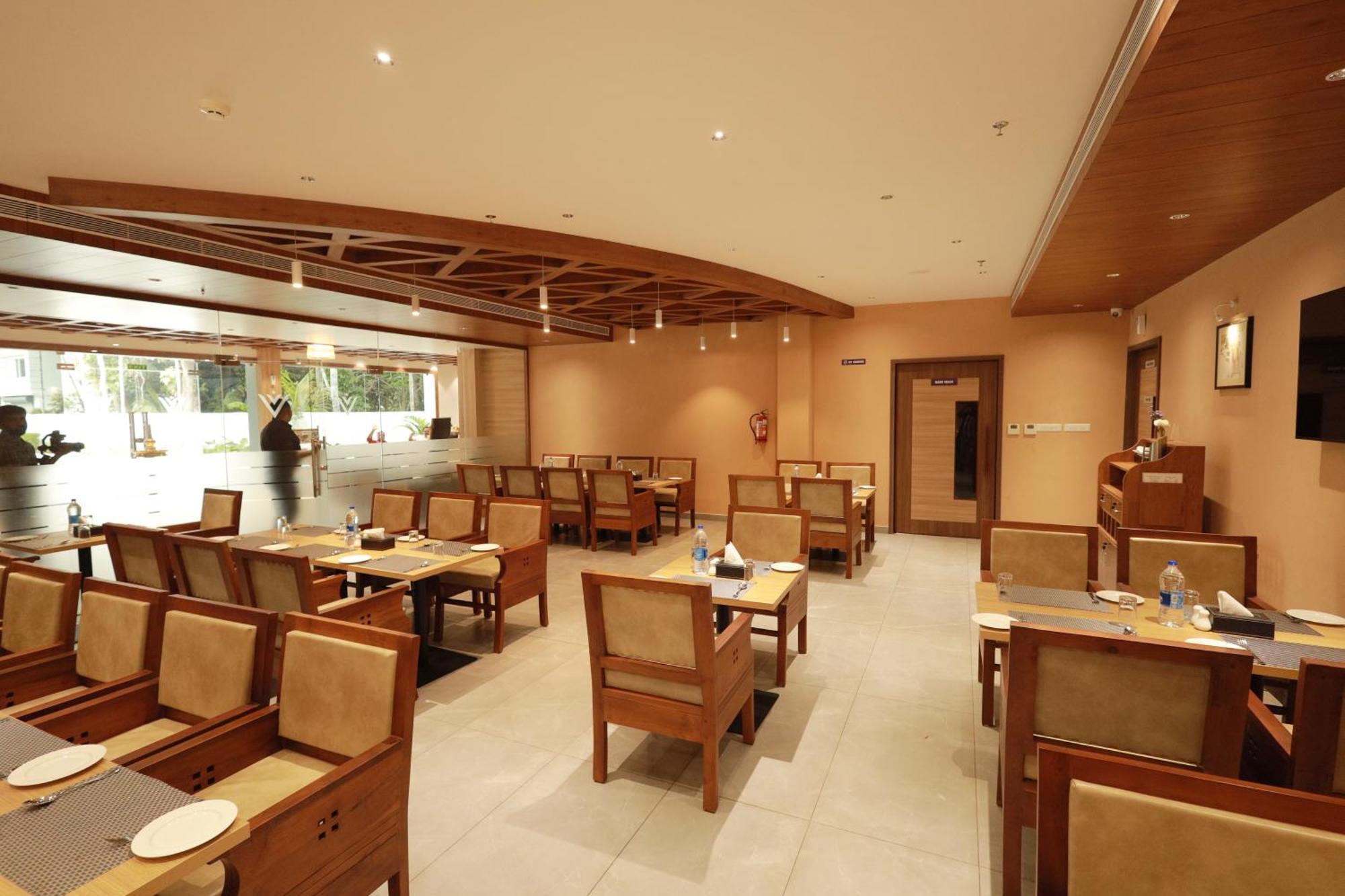 Отель Viraj Retreat Mundrothuruth Экстерьер фото