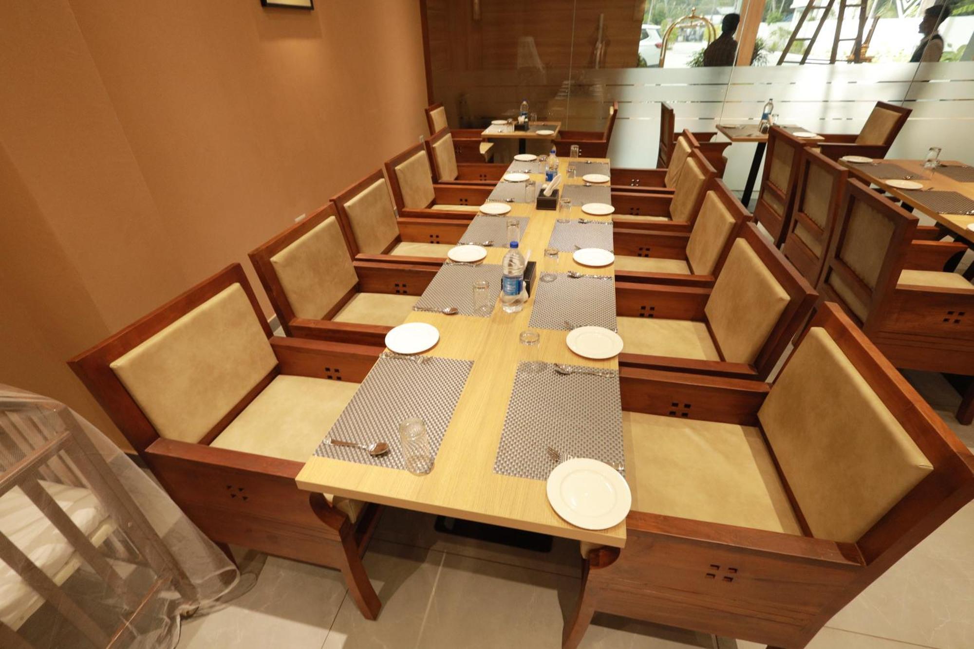 Отель Viraj Retreat Mundrothuruth Экстерьер фото